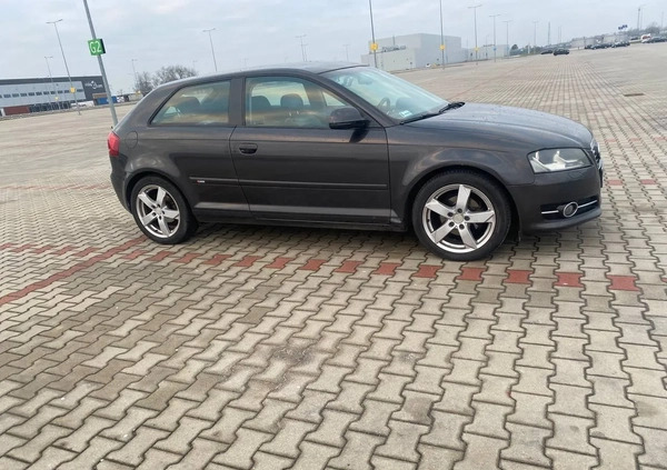 Audi A3 cena 19000 przebieg: 188000, rok produkcji 2010 z Września małe 67